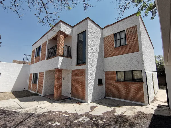 REMATE CASA EN VENTA EN RESIDENCIAL HACIENDAS DE TEQUISQUIAPAN -8
