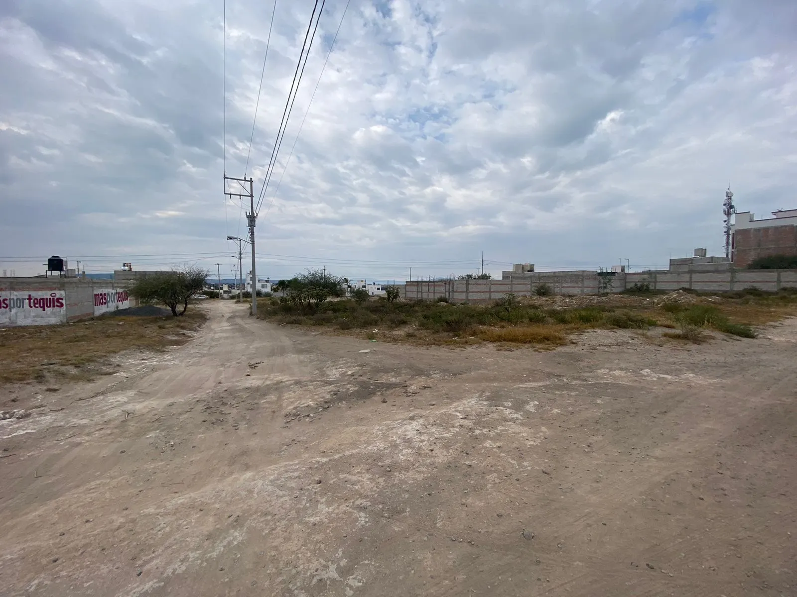 TERRENO EN VENTA EN COL. ESTACION BERNAL EN TEQUISQUIAPAN QRO.