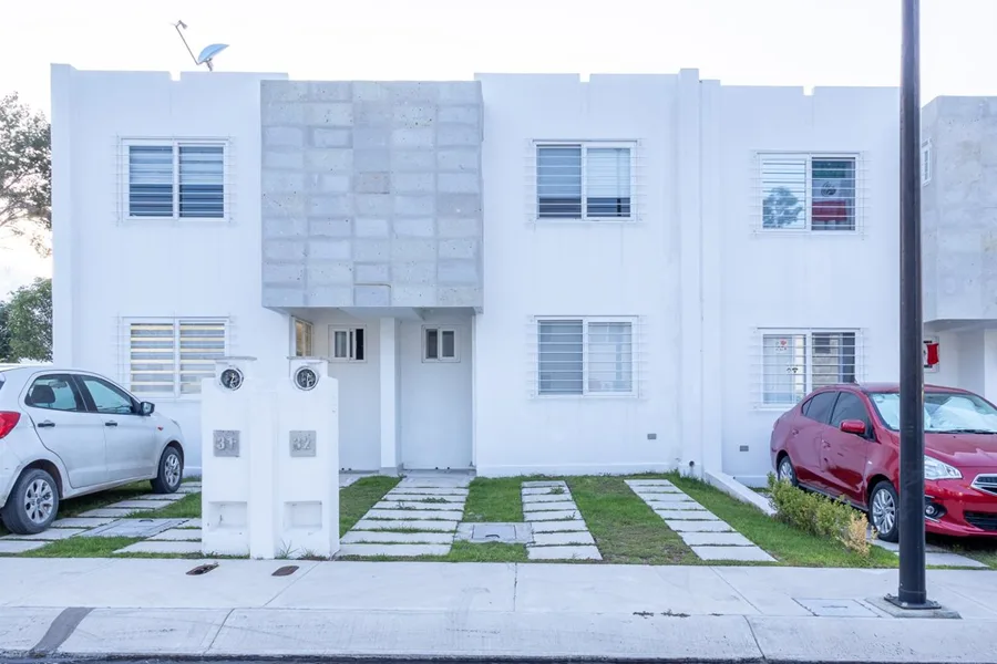 CASA EN VENTA EN FRACCIONAMIENTO LOS ENCINOS EN EL MARQUEZ QRO.