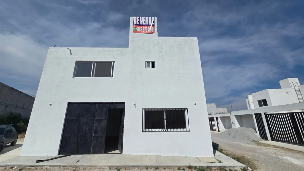 CASA EN VENTA EN COLONIA FUENTEZUELAS EN TEQUISQUIAPAN QUERETARO.