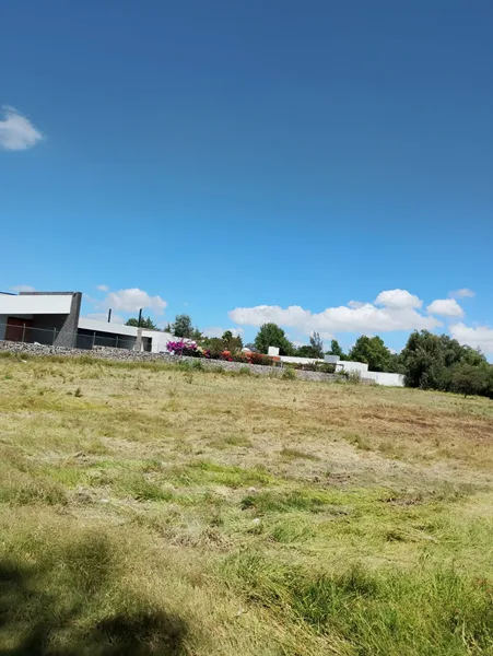 TERRENO EN VENTA EN FRACC. GRANJAS RESIDENCIALES EN TEQUISQUIAPAN QRO.