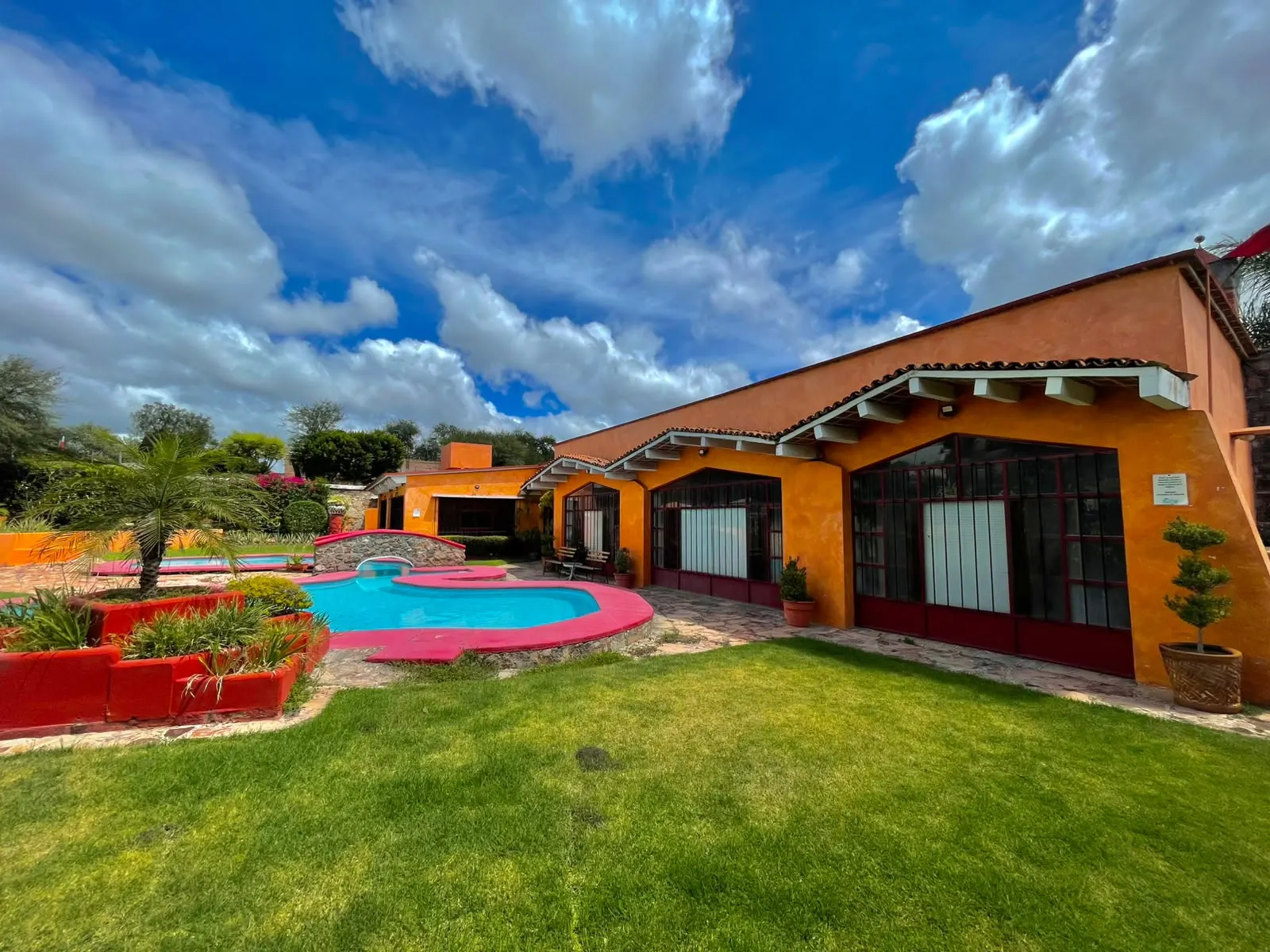 ¡Excelente Oportunidad de Inversión! Espectacular Propiedad Tipo Quinta en Venta en Tequisquiapan Qro.